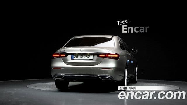Mercedes-Benz E-класс W213 Exclusive, 2022 4