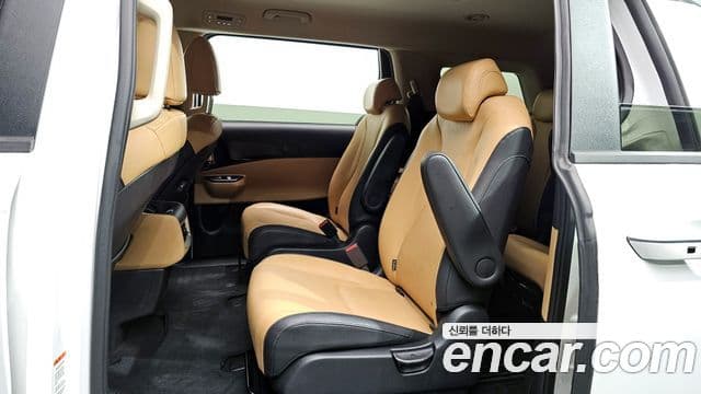 Kia Carnival 4세대 Prestige, 2022 12