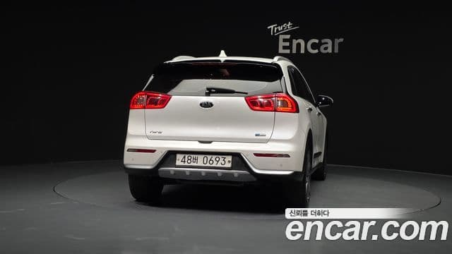 Kia Niro Noblesse, 2017 4
