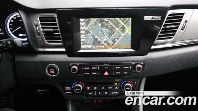 Kia Niro Noblesse, 2017 14