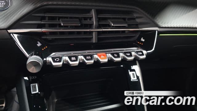 Peugeot e-208 2세대 GT, 2023 16