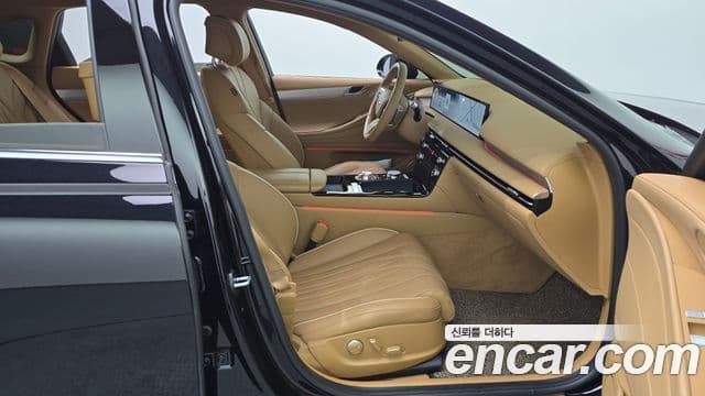 Genesis G80 (RG3) бензин 2.5 турбо AWD, 2025 11