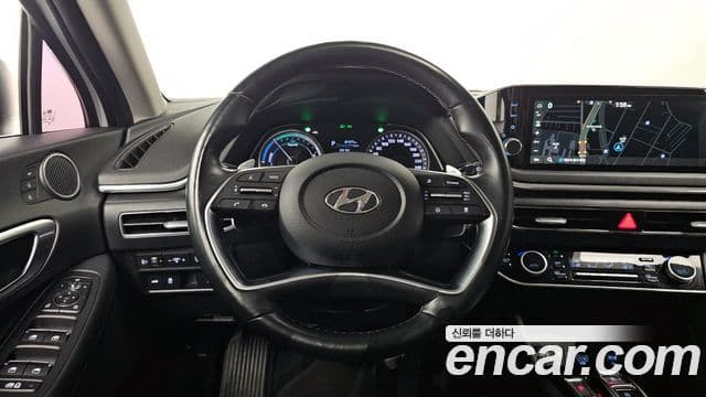 Hyundai Sonata гибрид (DN8) Family, 2021 13