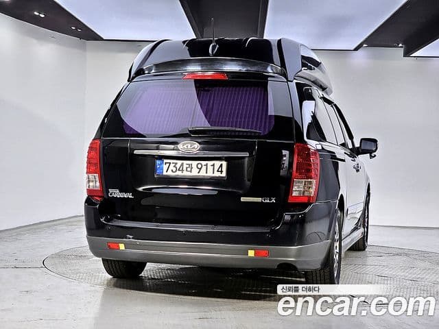 Kia Carnival R Premium, 2013 3