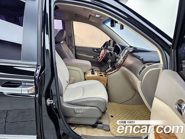 Kia Carnival R Premium, 2013 11