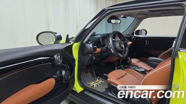 Mini Cooper S 3세대, 2024 10