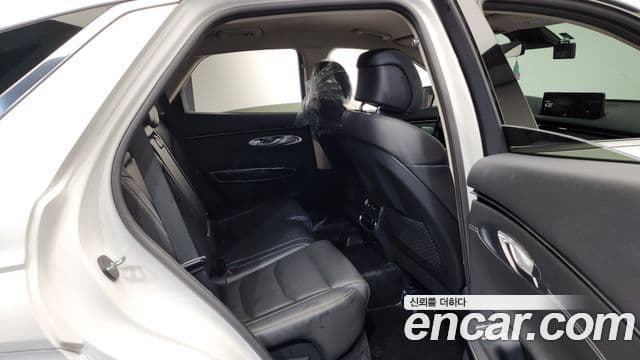 Genesis GV70, 2023 12