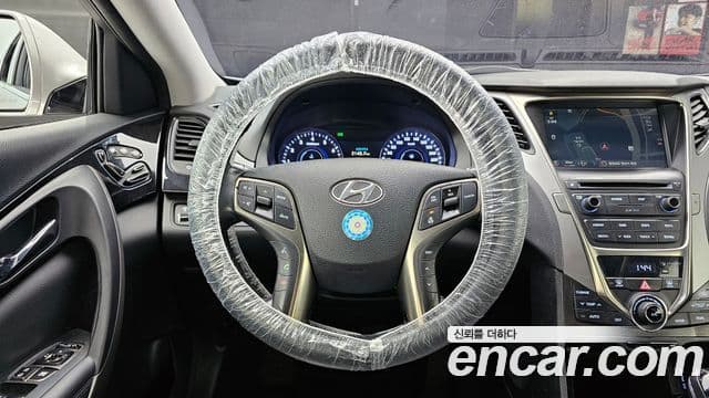 Hyundai Grandeur HG Exclusive, 2014 14