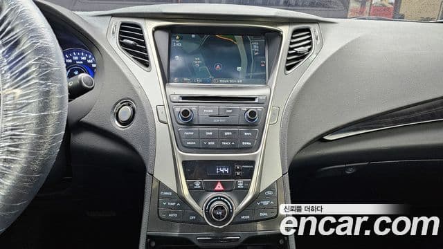 Hyundai Grandeur HG Exclusive, 2014 15