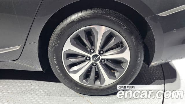 Kia K8 гибрид Noblesse, 2023 все фото