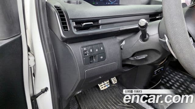 Hyundai ST1 Premium, 2025 17