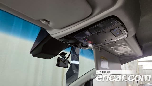 Hyundai ST1 Premium, 2025 18