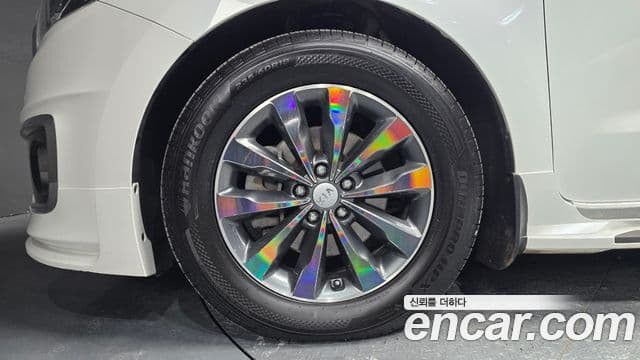 Kia All New Carnival Luxury, 2016 все фото