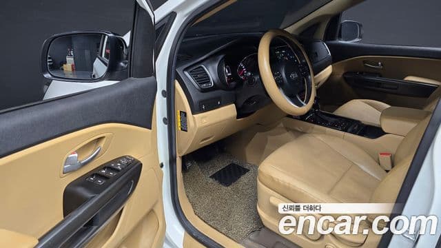 Kia All New Carnival Luxury, 2016 11