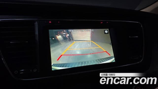 Kia All New Carnival Luxury, 2016 16