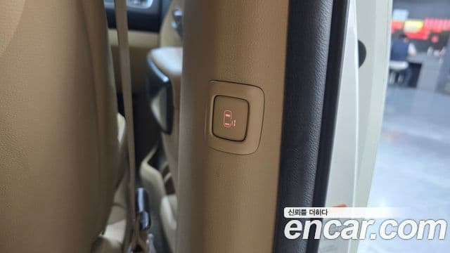 Kia All New Carnival Luxury, 2016 18