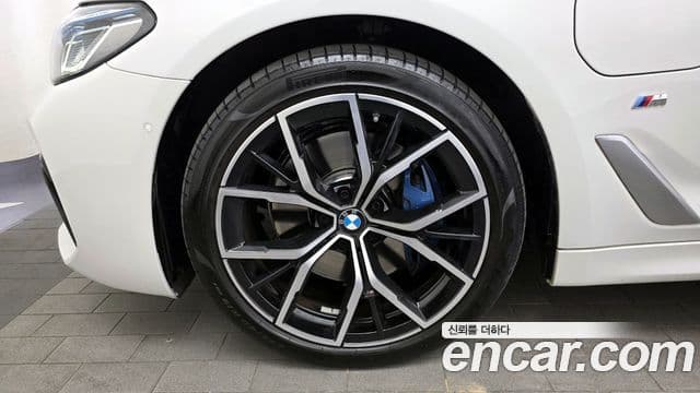 BMW 5시리즈 (G30) 530e M Sport, 2021 все фото