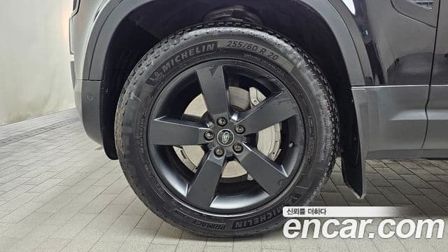Land Rover Defender (L663) 110 D300 HSE, 2023 все фото