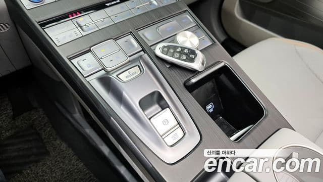 Hyundai NEXO Premium, 2023 9