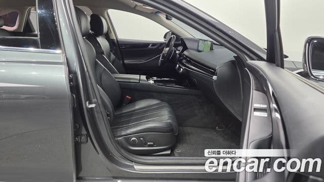 Genesis G80 (RG3), 2021 11