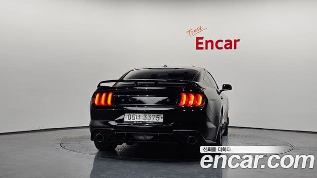 Ford Mustang купе, 2019 4