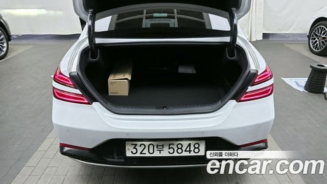 Genesis The / новый New G70, 2023 20