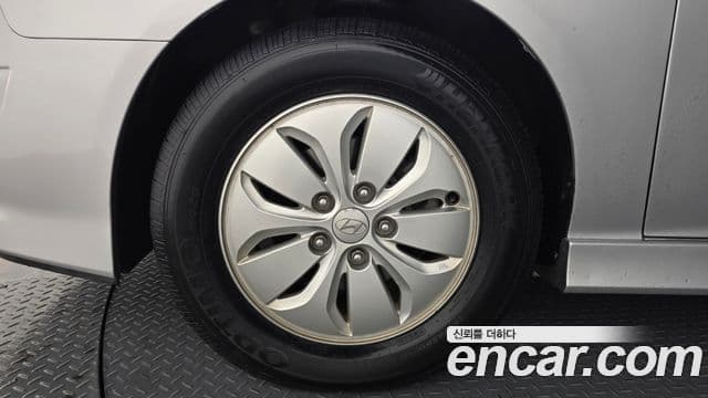 Hyundai Avante гибрид 빌트인캠2 — базовая версия - Built-in Cam 2, 2011 все фото