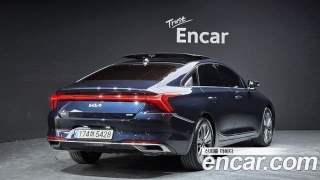 Kia K8 гибрид Signature, 2023 2