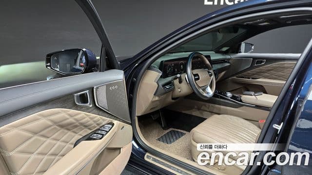 Kia K8 гибрид Signature, 2023 11