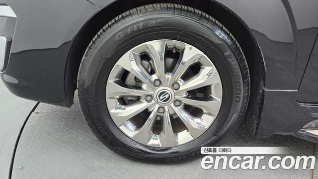 KG모빌리티(SsangYong) Korando 투리스모 4WD RX 9인승, 2018 все фото