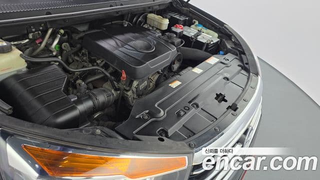 KG모빌리티(SsangYong) Korando 투리스모 4WD RX 9인승, 2018 6