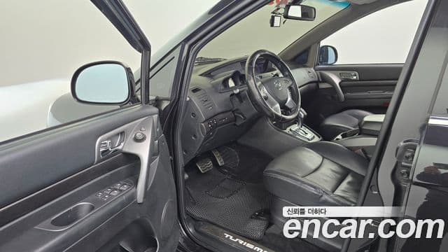 KG모빌리티(SsangYong) Korando 투리스모 4WD RX 9인승, 2018 10