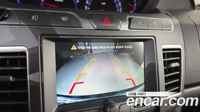 KG모빌리티(SsangYong) Korando 투리스모 4WD RX 9인승, 2018 15