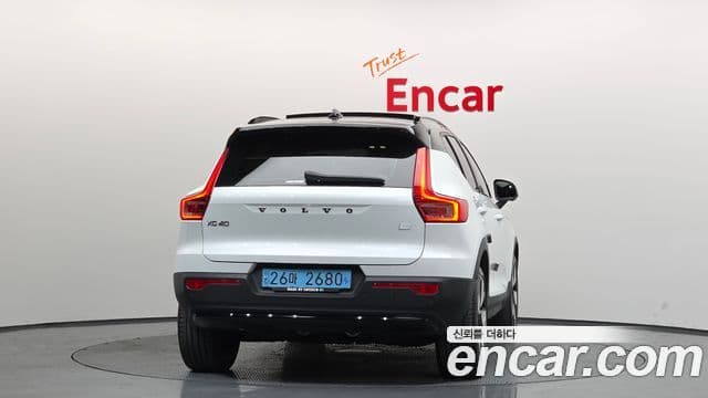 Volvo XC40 Recharge twin Ultimate, 2023 4