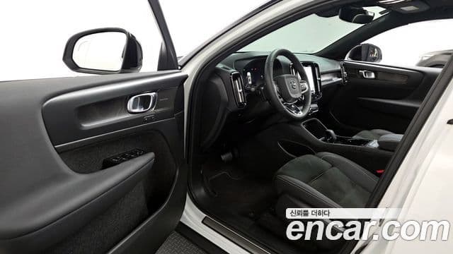 Volvo XC40 Recharge twin Ultimate, 2023 10