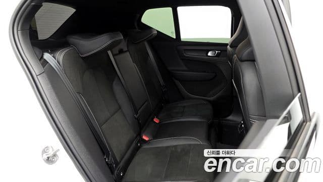 Volvo XC40 Recharge twin Ultimate, 2023 12