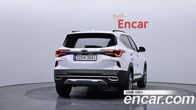 Kia Seltos Signature, 2022 4