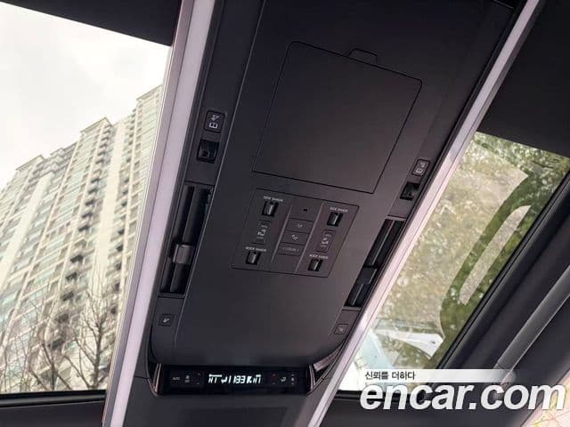 Toyota Alphard 4세대 2.5 HEV Executive AWD, 2024 6