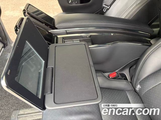 Toyota Alphard 4세대 2.5 HEV Executive AWD, 2024 8