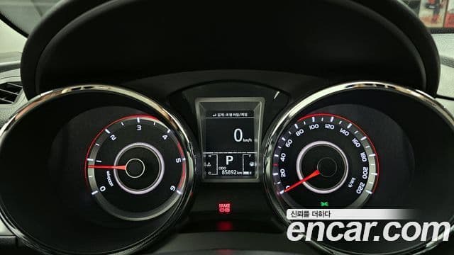 KG모빌리티(SsangYong) Tivoli дизель LX 2WD, 2016 8