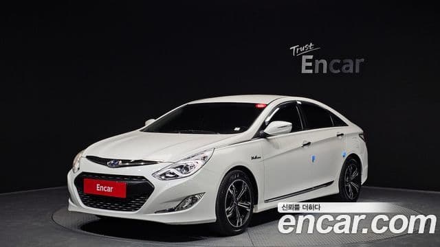 Hyundai Sonata гибрид Modern, 2014 1
