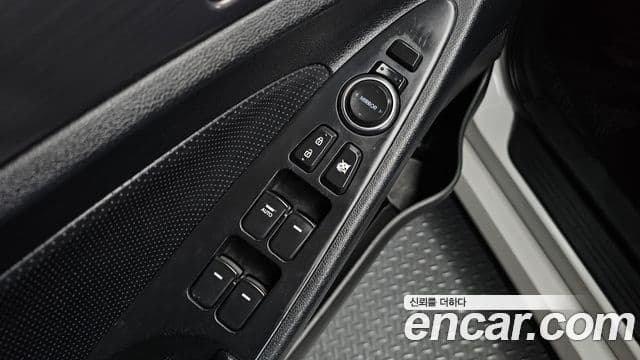 Hyundai Sonata гибрид Modern, 2014 16