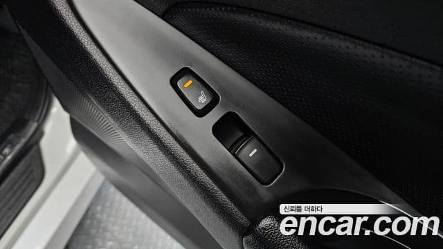 Hyundai Sonata гибрид Modern, 2014 17