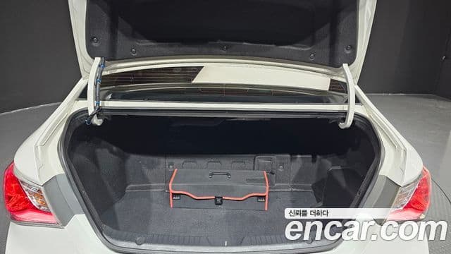 Hyundai Sonata гибрид Modern, 2014 20