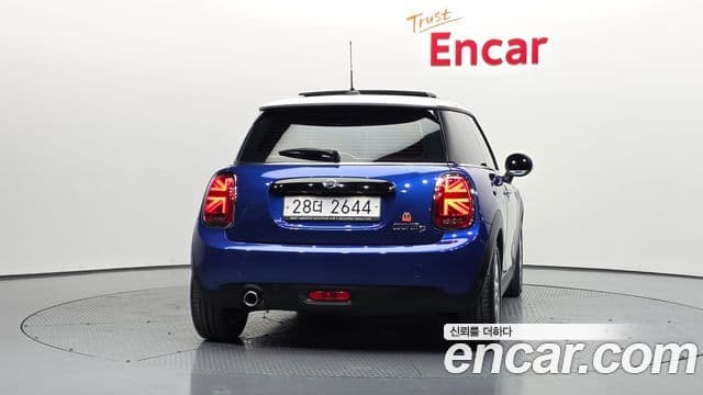 Mini Cooper D 3세대, 2019 4