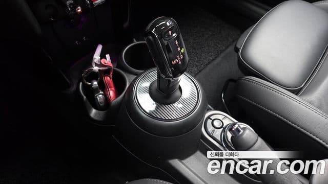 Mini Cooper D 3세대, 2019 9