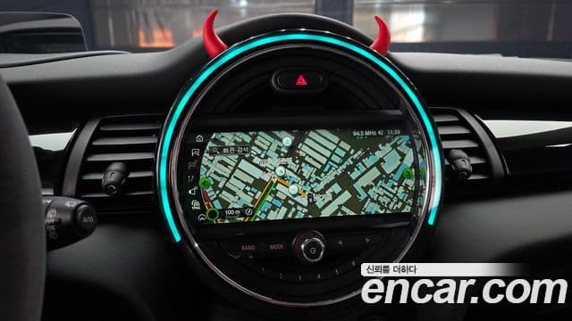 Mini Cooper D 3세대, 2019 15