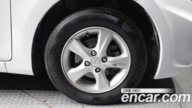 Hyundai Accent(новый кузов / новое поколение) Premier, 2012 все фото