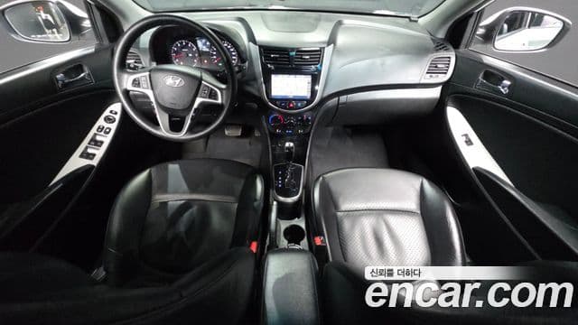 Hyundai Accent(новый кузов / новое поколение) Premier, 2012 7