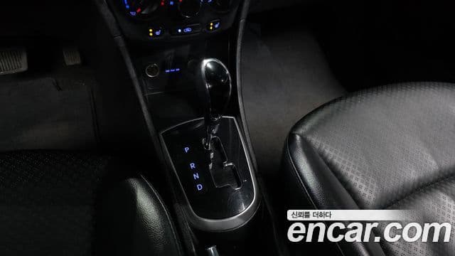 Hyundai Accent(новый кузов / новое поколение) Premier, 2012 9